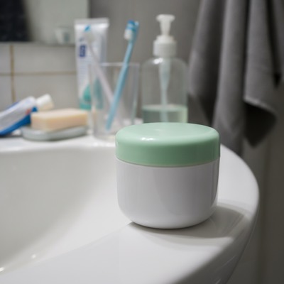 Foto toples krim sebelum diedit